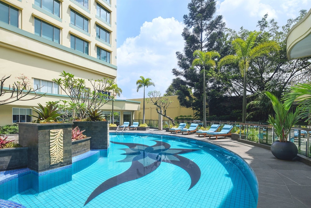 Courtyard by Marriott Bandung Dago in Bandung, Indonesia