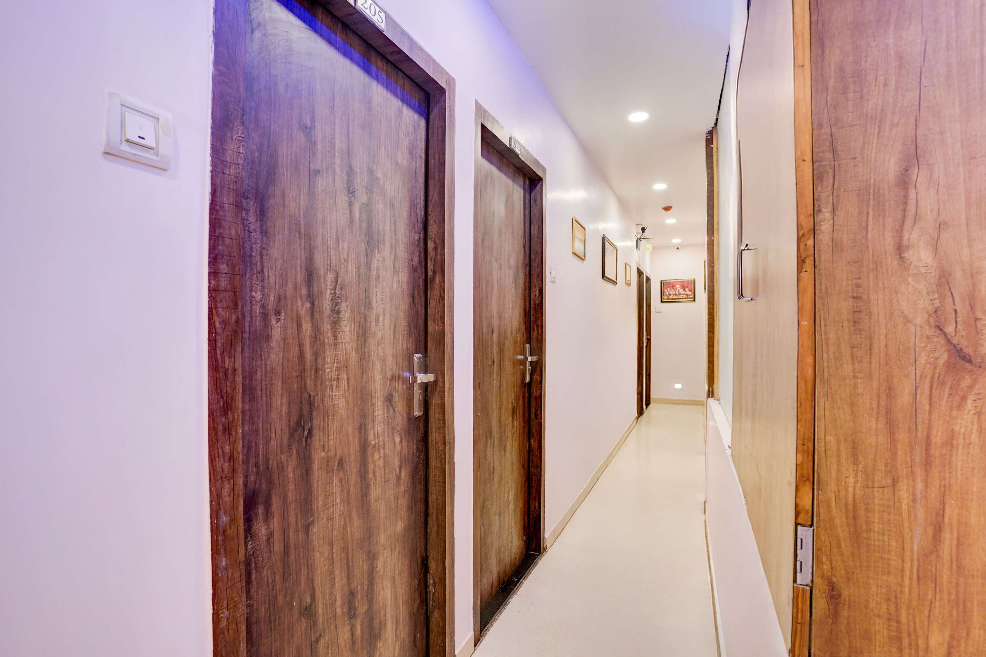 Hotel O Tawakkal Guest house — hotel near Chhatrapati Shivaji Maharaj International Airport