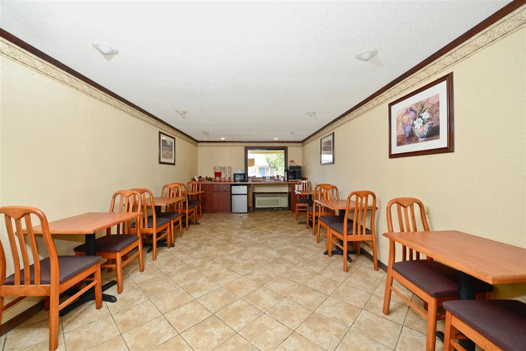 Americas Best Value Inn & Suites Warren Detroit - photo 14