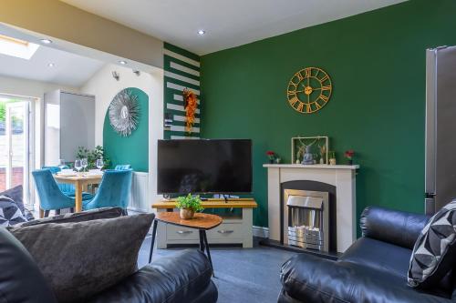 Smart Stays for Busy Days — 4-Star Luxury Hotel in Coventry, United Kingdom