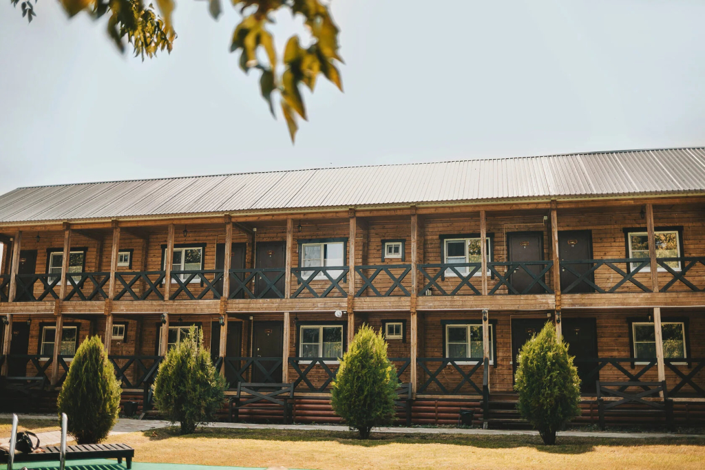 Zolotoj lotos — hotel in Karalat