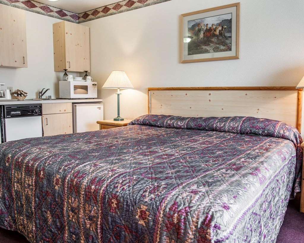 Rodeway Inn and Suites Spokane - photo 13