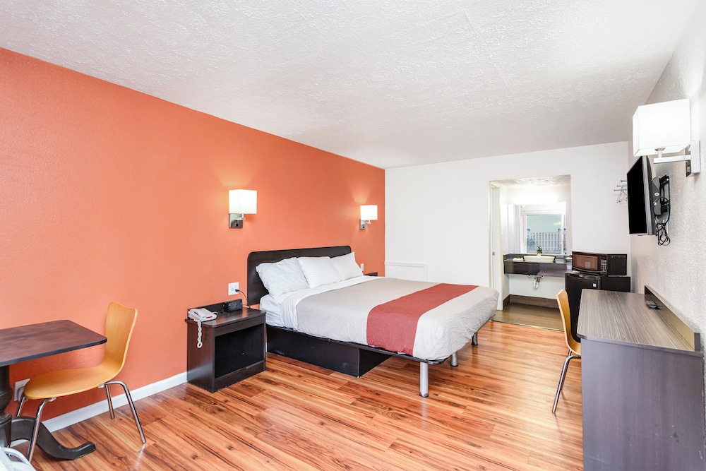 Relax Inn By Oyo Columbus Oh I 70 - photo 18