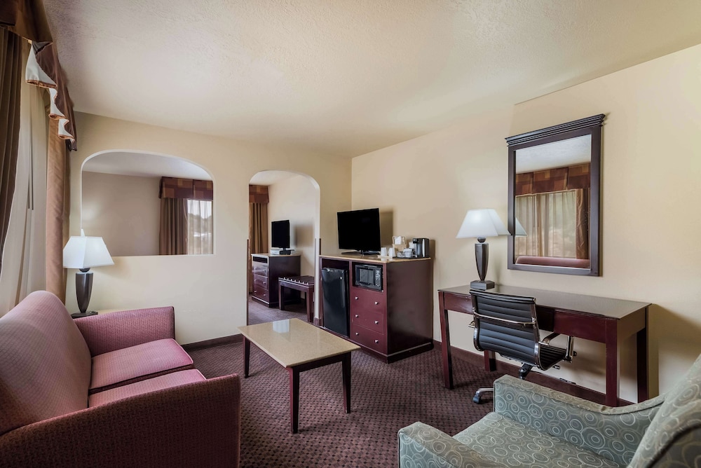 SureStay Plus Hotel by Best Western Silver City - photo 11