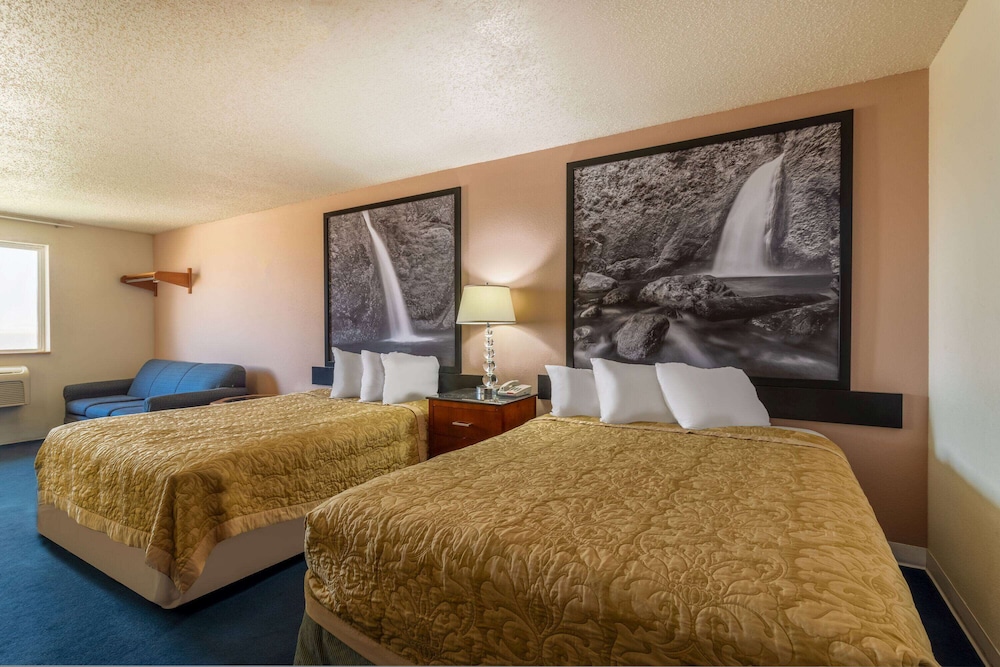 Super 8 by Wyndham Pendleton - photo 36
