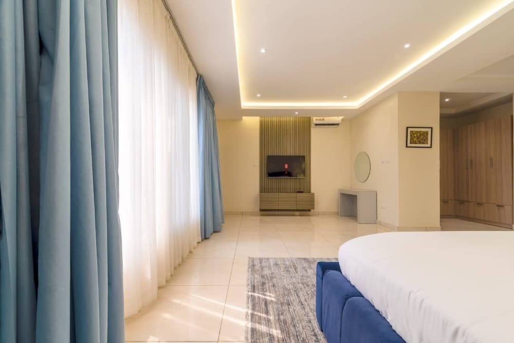 FQR Shortlet - last minute hotel in Lagos