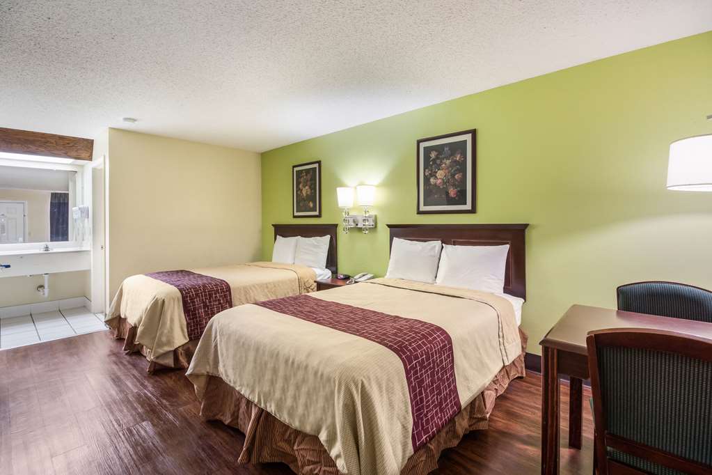 Rodeway Inn Bolivar - photo 20