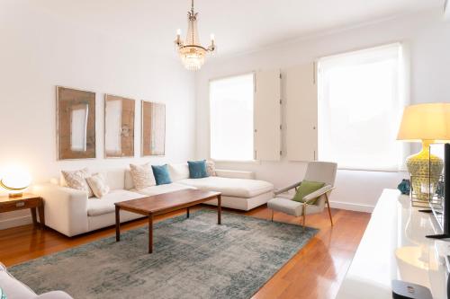 Apartment Carmo — 4-Star Luxury Hotel in Lisbon, Portugal