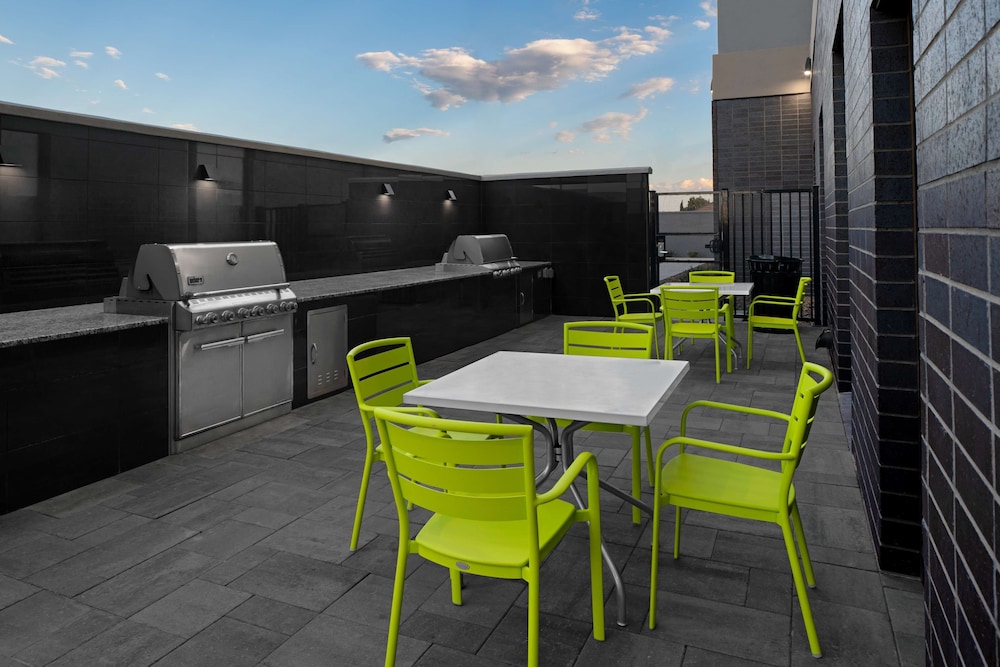 Home2 Suites by Hilton Hobbs - photo 22