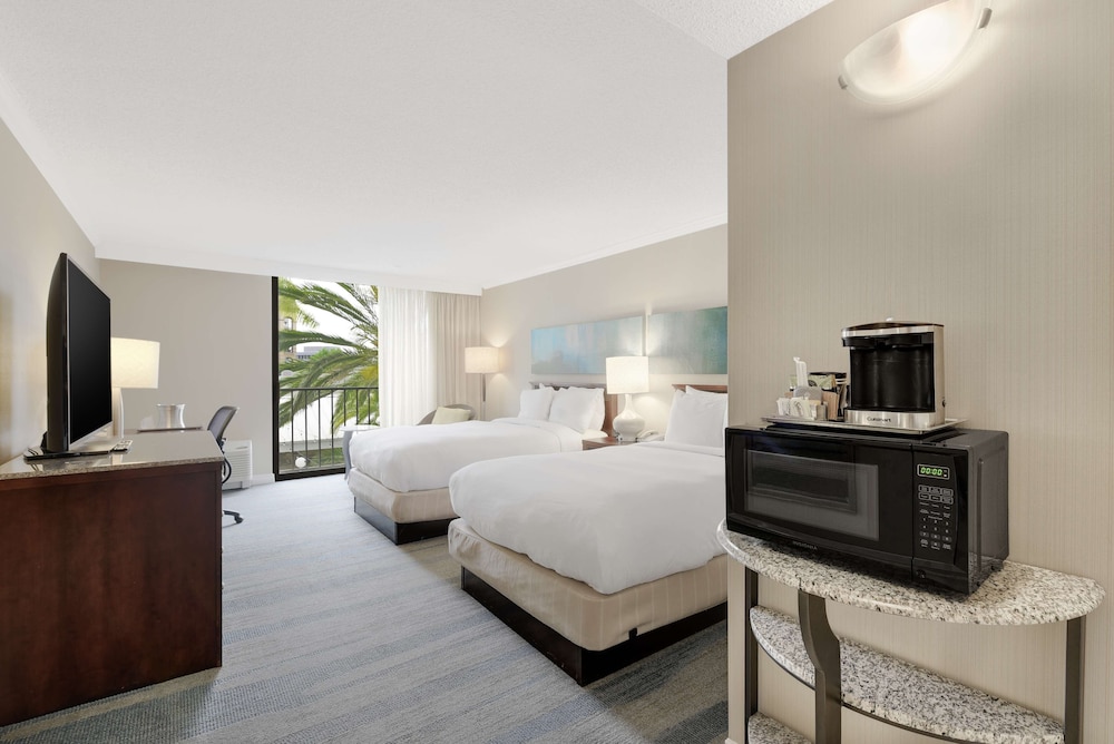 Hilton Irvine Orange County Airport - photo 10