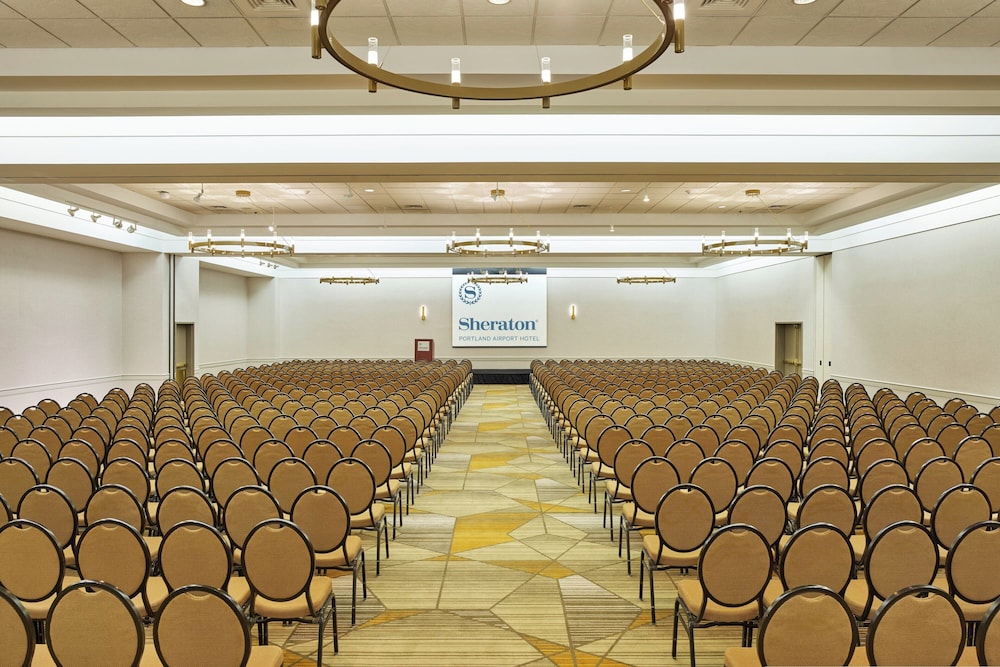 Sheraton Portland Airport Hotel - photo 31