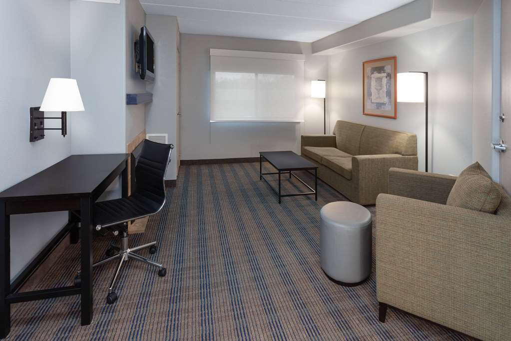 AmericInn by Wyndham Peoria - photo 24