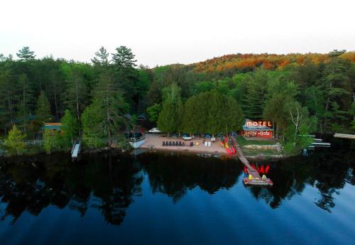 Motel Long Lake And Cottages - photo 11