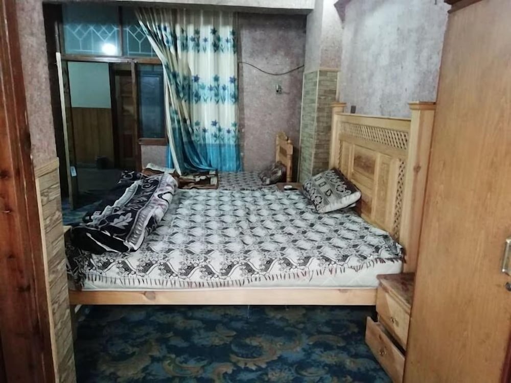 Lalazar Hotel & Restaurant in Abbottabad, Pakistan