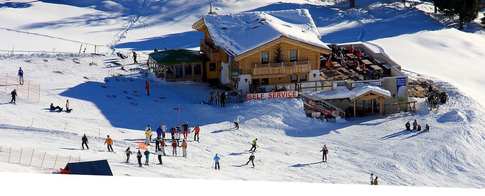 Rifugio Baita Cuz in Pozza Di Fassa, Italy