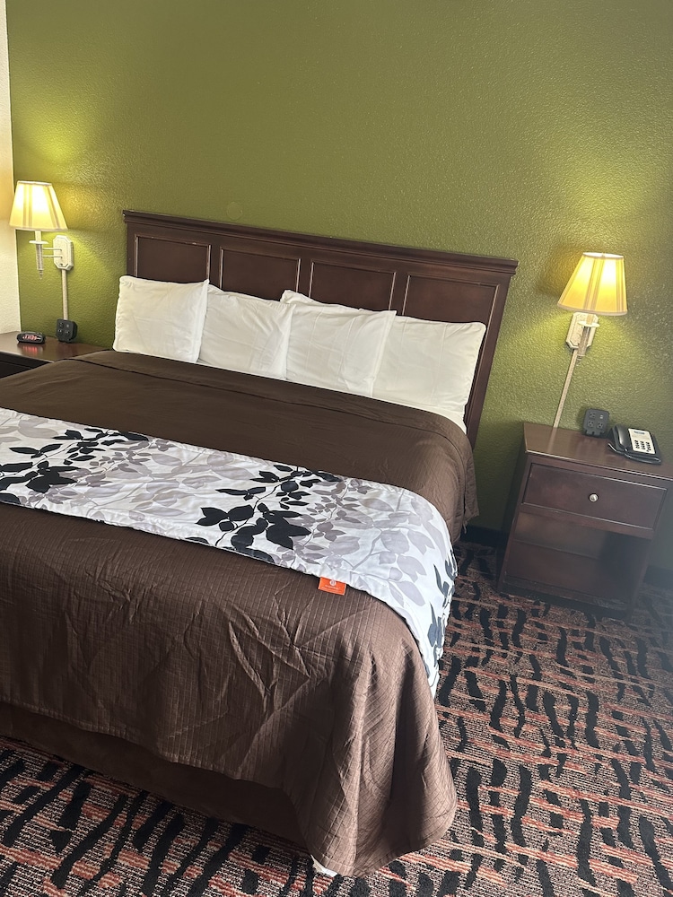 Rodeway Inn Zanesville OH - photo 4