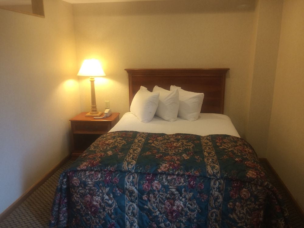 Indian Hills Inn & RV Park - photo 5