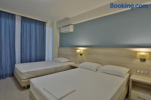 Alarzo Rooms in Katerini, Greece