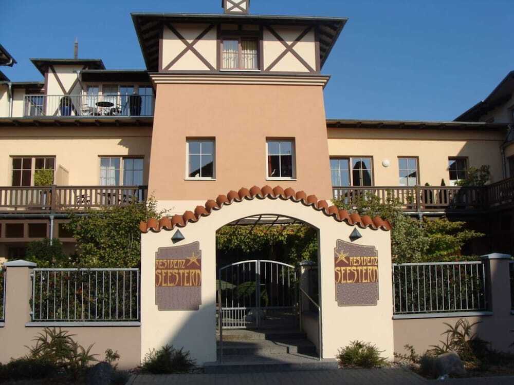 Residence Seestern apartment 20 — 4-Star Luxury Hotel in Ostseebad Kuehlungsborn, Germany