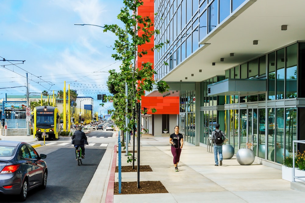 Courtyard by Marriott Santa Monica - photo 48