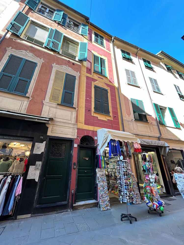 Casa Vittoria by PortofinoVacanze — 4-Star Luxury Hotel in Rapallo, Italy