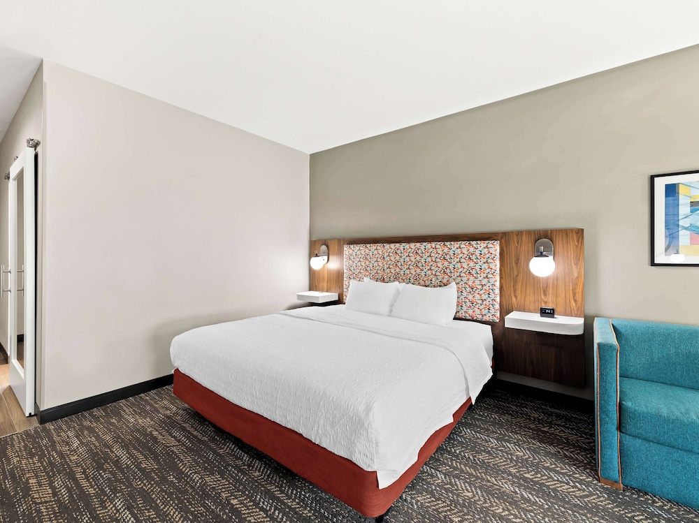 Hampton Inn Longview - photo 10