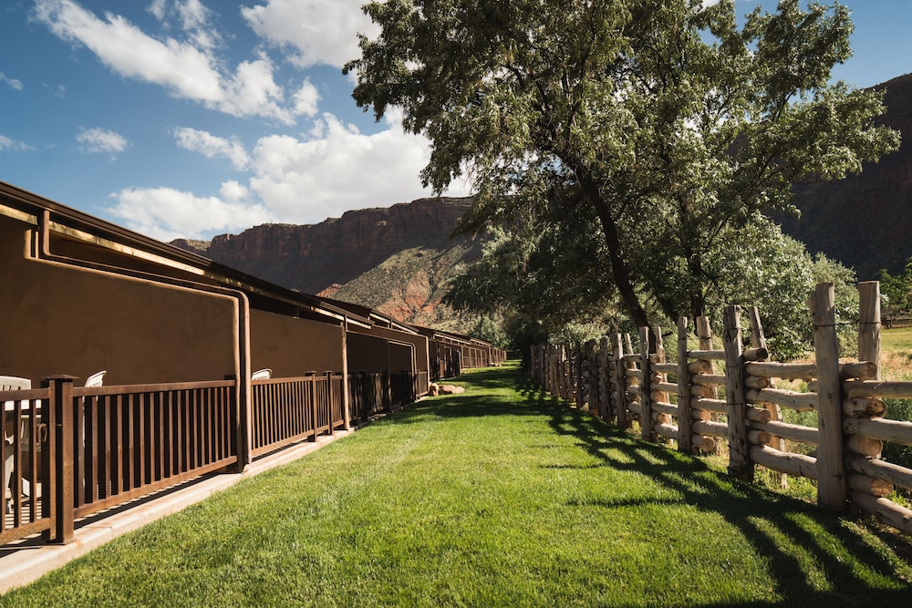 Red Cliffs Lodge - photo 101