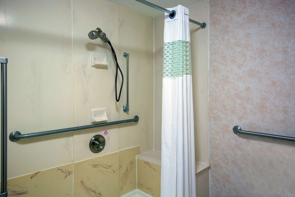 Hampton Inn West Springfield - photo 22