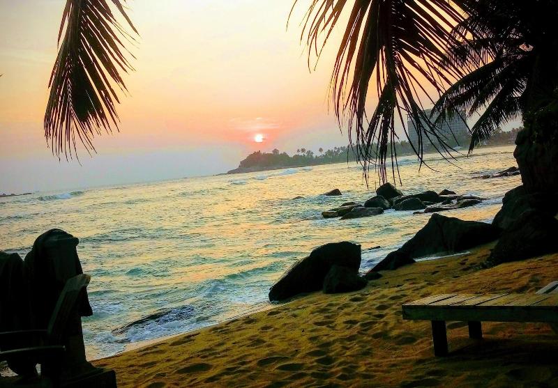 Happy Beach - last minute hotel in Unawatuna