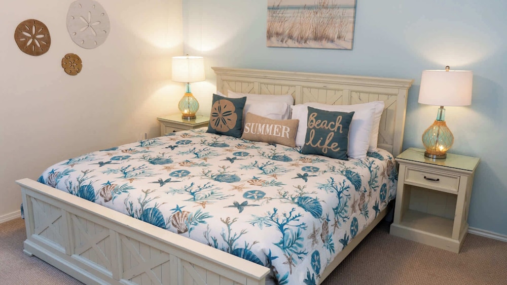 Tranquil Turquoise Retreat — 4-Star Luxury Hotel in South Padre Island, United States