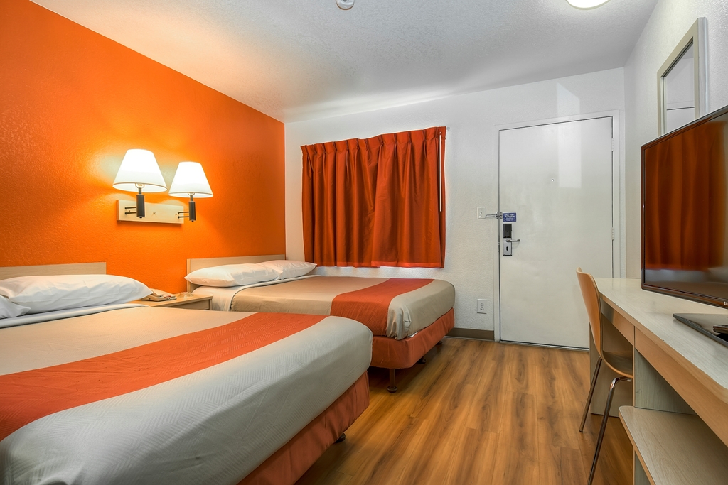 Motel 6 Corona CA - photo 6