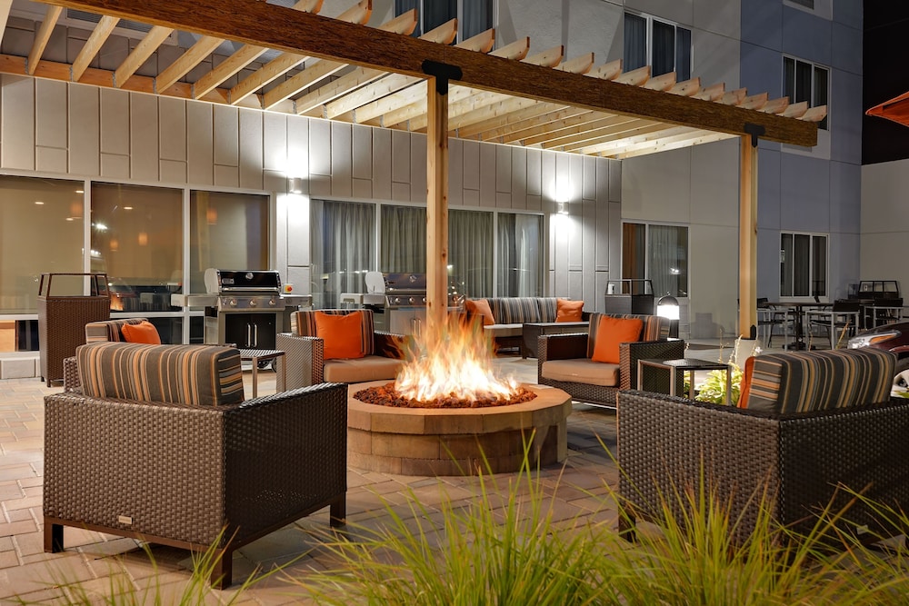 TownePlace Suites by Marriott Detroit Allen Park - photo 44