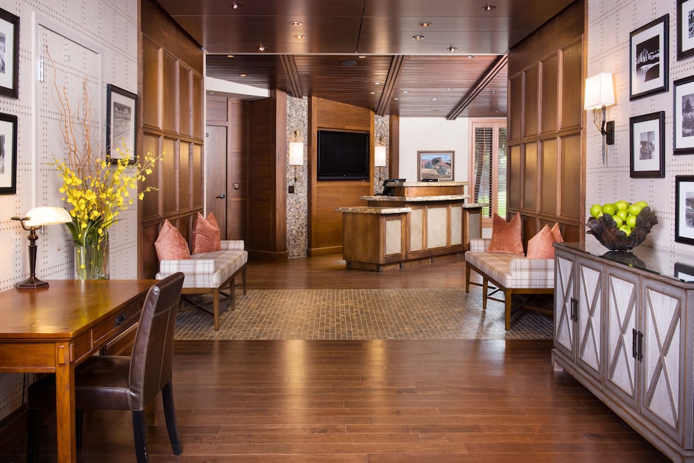 Garden of the Gods Resort and Club - photo 3