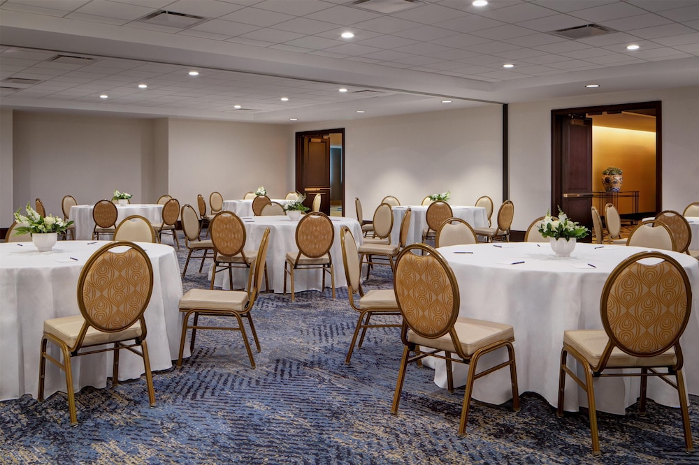 Amway Grand Plaza Curio Collection by Hilton - photo 105