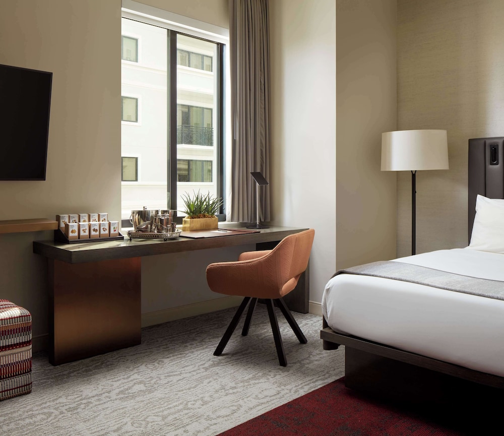 THesis Hotel Miami Coral Gables Curio Collection by Hilton - photo 6