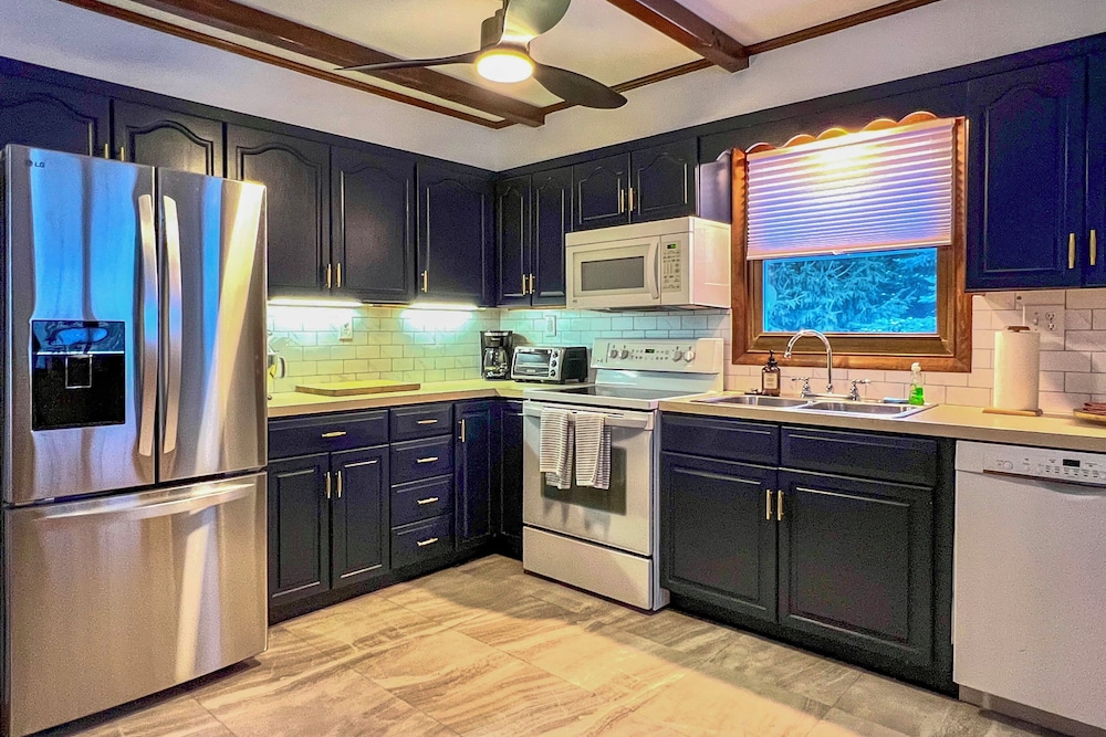 Vacation Rental Home 2 Mi to Windham Mountain - photo 12