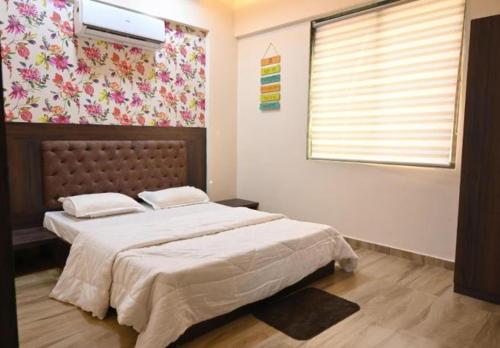 Royal Adam s Resort and Hotel in Karjat, India