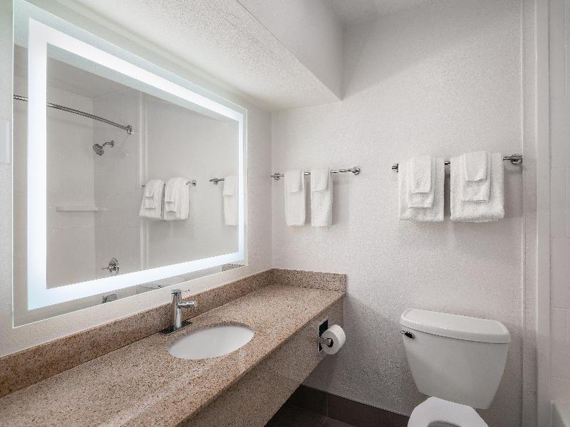 Garner Hotel Wytheville East by IHG - photo 44
