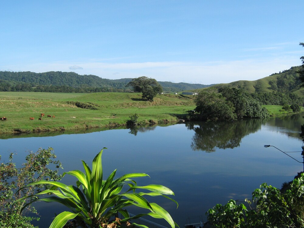 Daintree Riverview - carbon neutral hotel in Unknown City