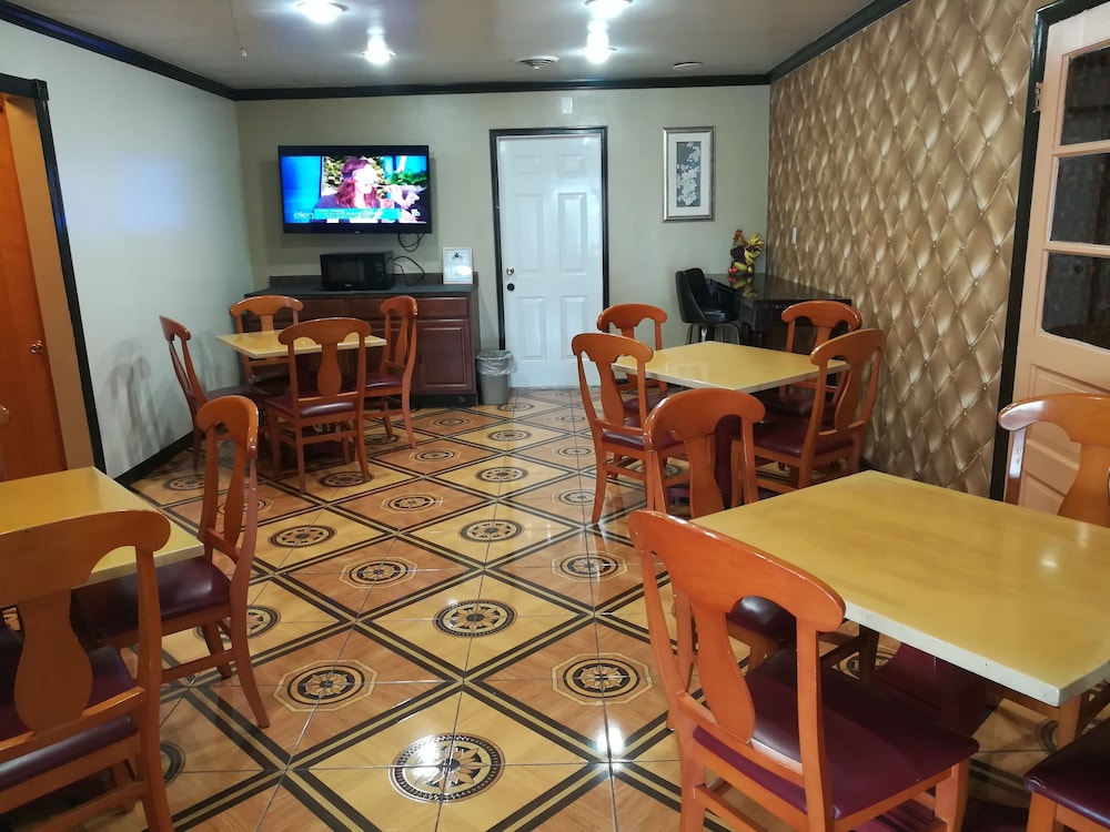 Boston Inn - photo 38