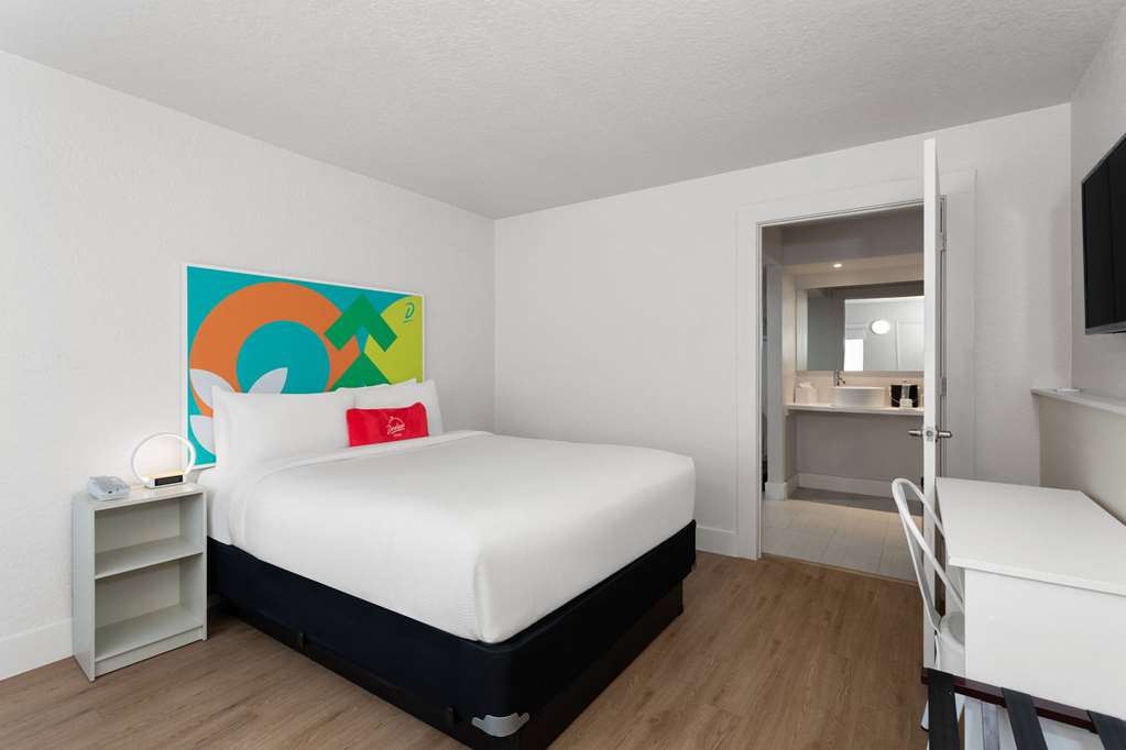 Travelodge by Wyndham Orlando Lake Buena Vista S - photo 13