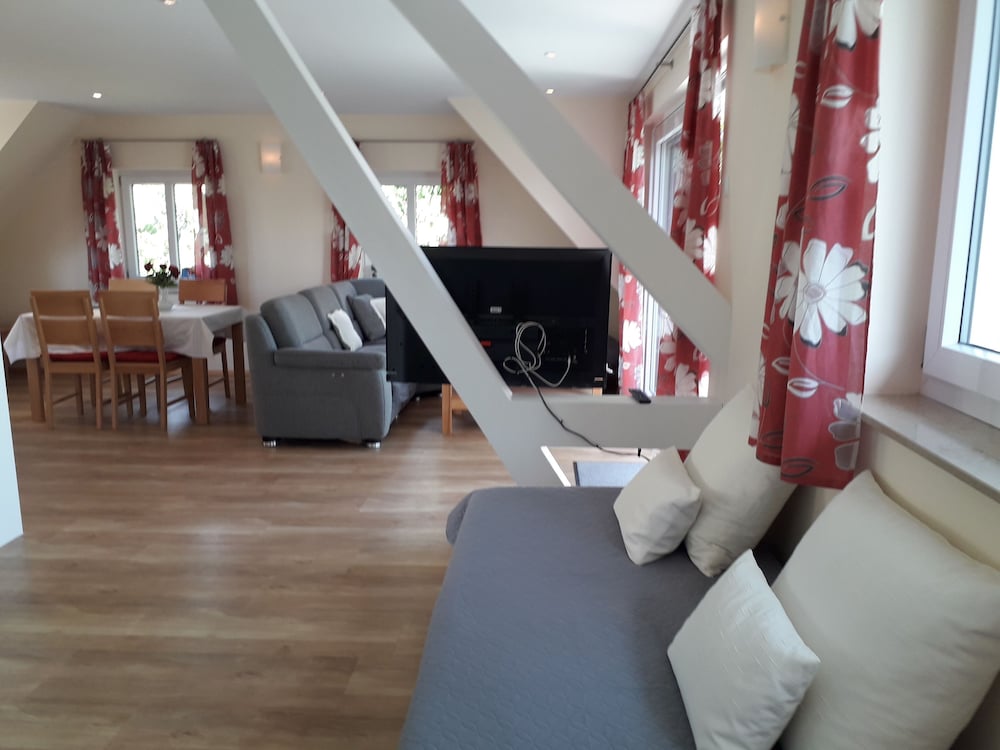 Haus Eiche — 4-Star Luxury Hotel in Uberlingen, Germany