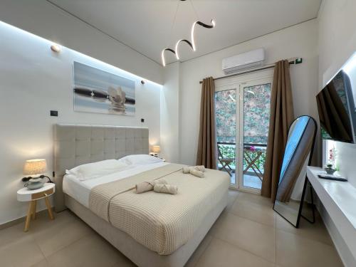 'Η Ωραία των Αθηνών' A Lux & Cozy Apt in Athens — 4-Star Luxury Hotel in Athens, Greece