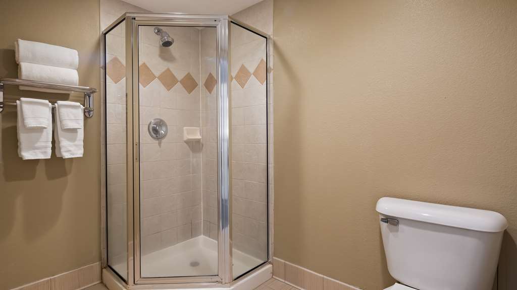 Best Western Crossroads Of The Bluffs - photo 18