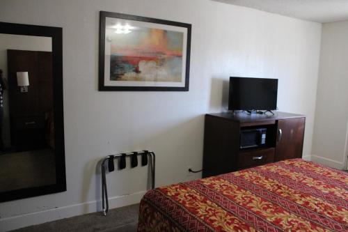 Flagstaff Motel - photo 24