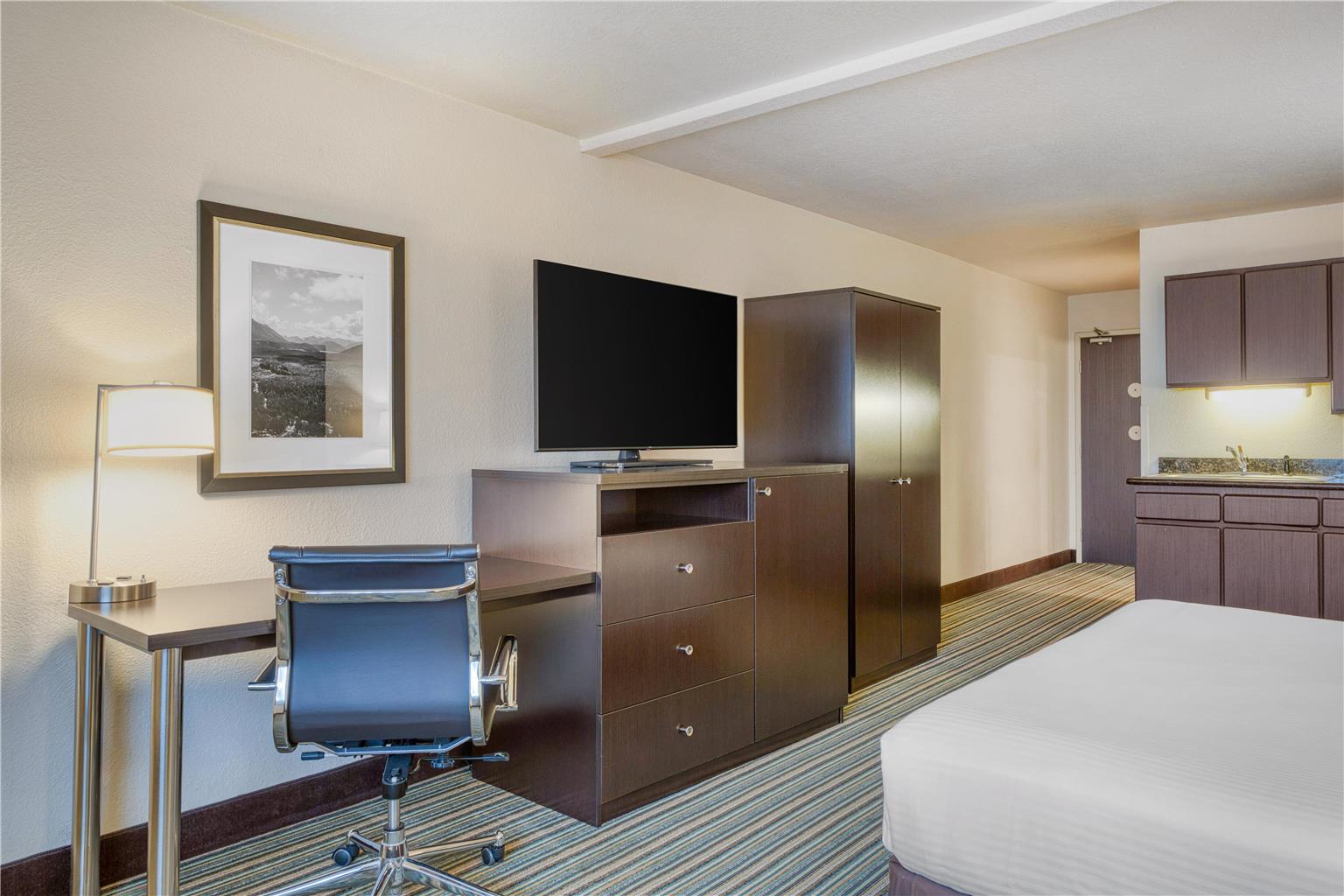 Best Western Alderwood - photo 20