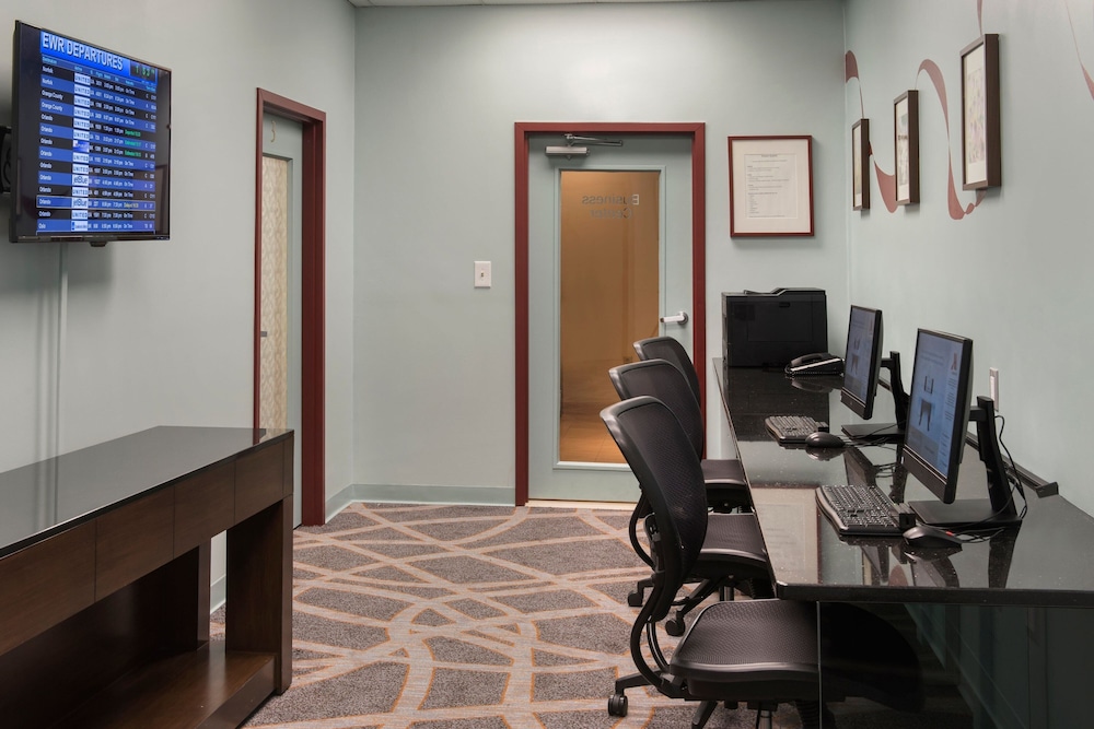 Newark Liberty International Airport Marriott - photo 29