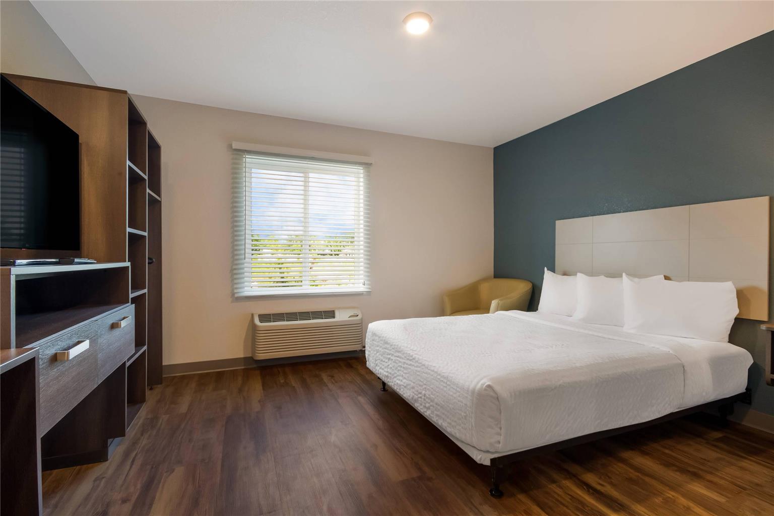 Woodspring Suites Panama City Beach - photo 9
