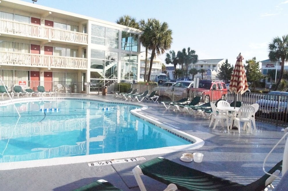 The Oceanfront Viking Motel - photo 13
