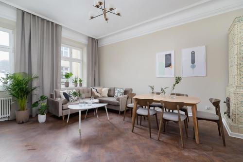 3 bedroom Apartment with the balcony Rejtana 10 — 4-Star Luxury Hotel in Krakow, Poland